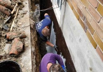 Mesh installation for extra leak protection